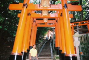 Kyoto-toriiTemple
